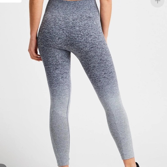 Women's AYBL Pulse Ombre Seamless Leggings Gray Black Size Large Athleisure Gym - Picture 2 of 10